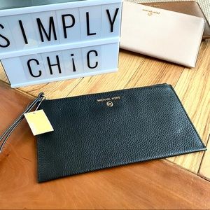 NWT authentic MK leather wristlet black